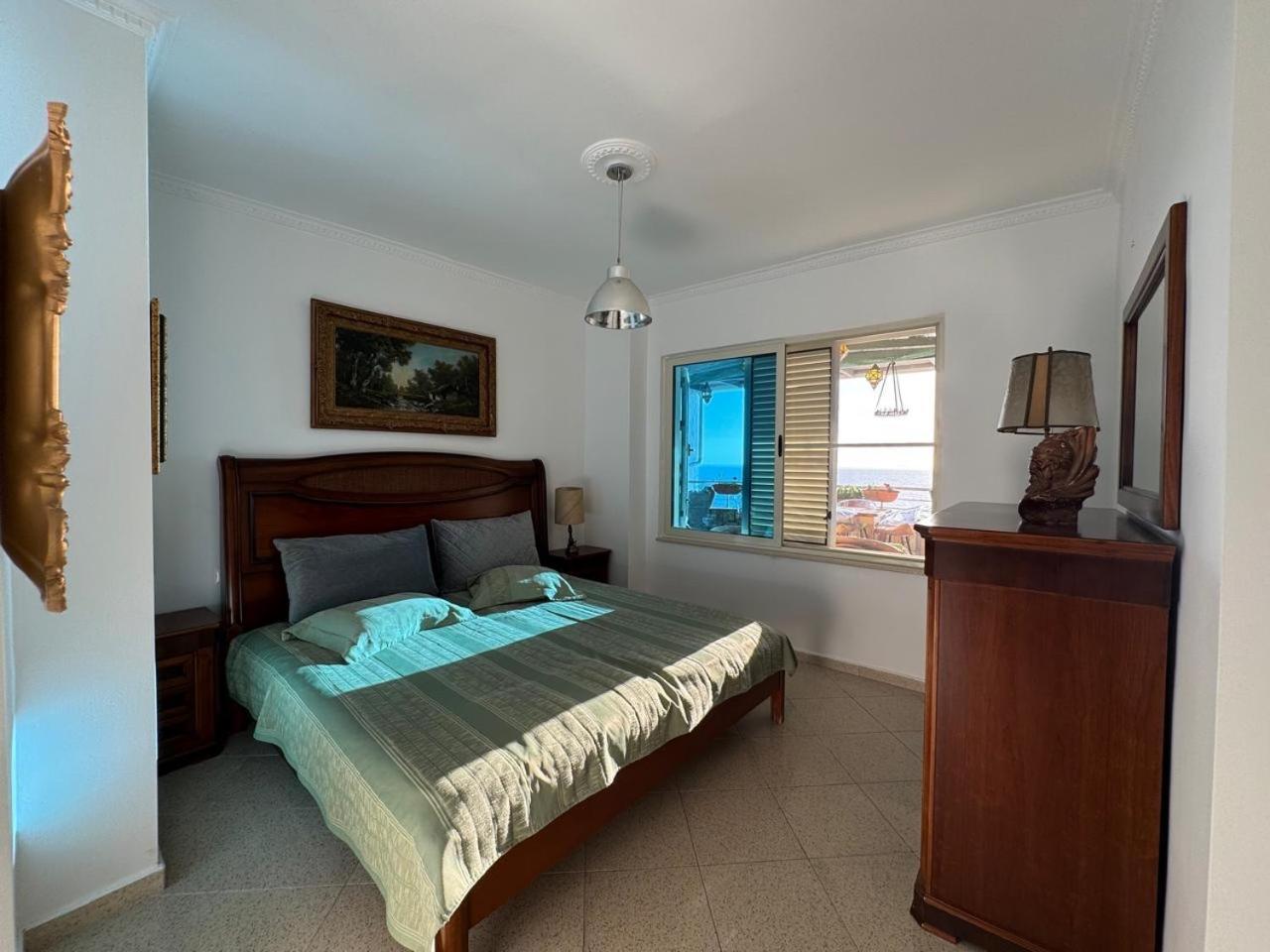 Апартаменти Seaview Penthouse *