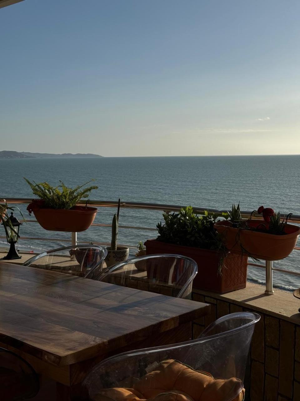 Seaview Penthouse Apartment *